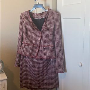 Women’s 2-Piece Suit